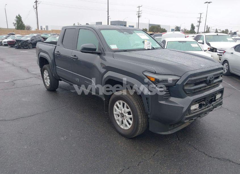 Photo of TOYOTA TACOMA SR5