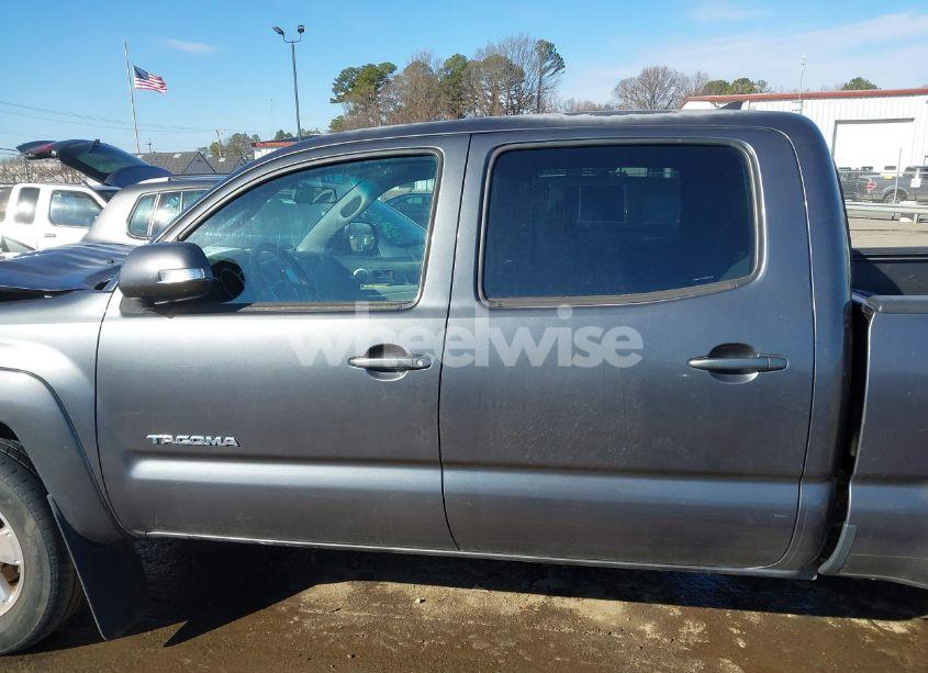 Thumbnail 6 of 2015 TOYOTA TACOMA DOUBLE CAB LONG BED