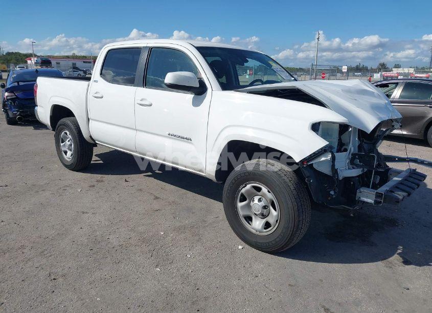Photo of TOYOTA TACOMA SR5