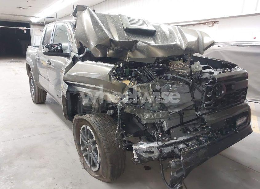 Photo of TOYOTA TACOMA TRD SPORT 4WD