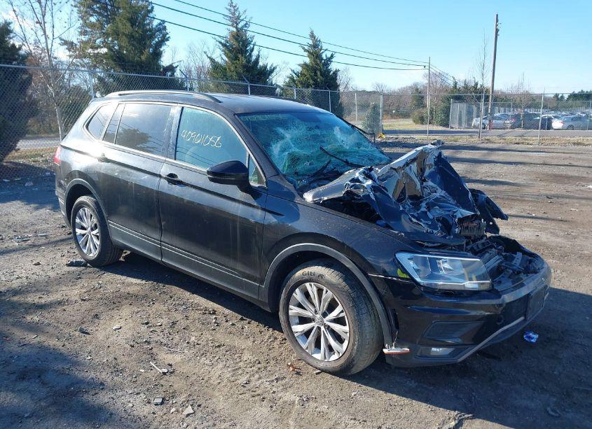 Photo of VOLKSWAGEN TIGUAN 2.0T S