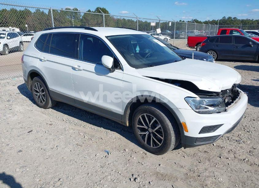 Photo of VOLKSWAGEN TIGUAN 2.0T SE/2.0T SE R-LINE BLACK/2.0T SEL