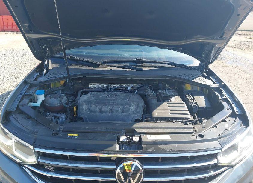 Thumbnail 2 of 2022 VOLKSWAGEN TIGUAN 2.0T SEL R-LINE