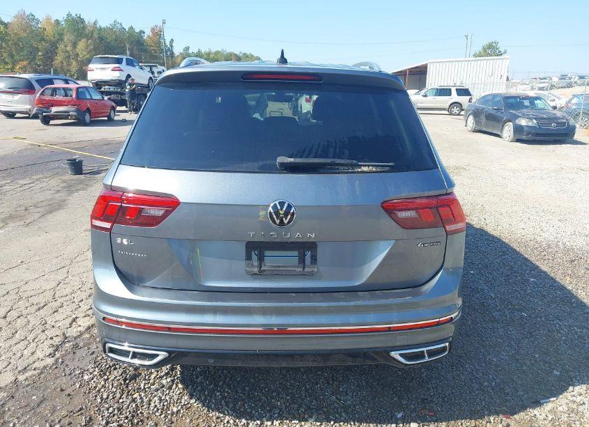 Thumbnail 8 of 2022 VOLKSWAGEN TIGUAN 2.0T SEL R-LINE