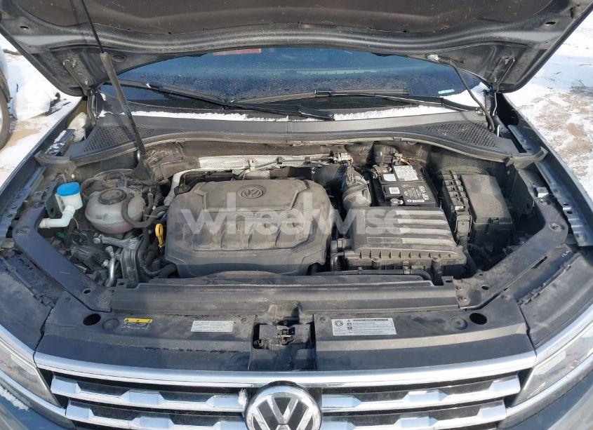 Thumbnail 2 of 2018 VOLKSWAGEN TIGUAN 2.0T SEL PREMIUM