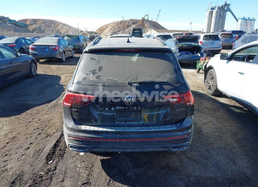 Thumbnail 8 of 2024 VOLKSWAGEN TIGUAN 2.0T SE R-LINE BLACK