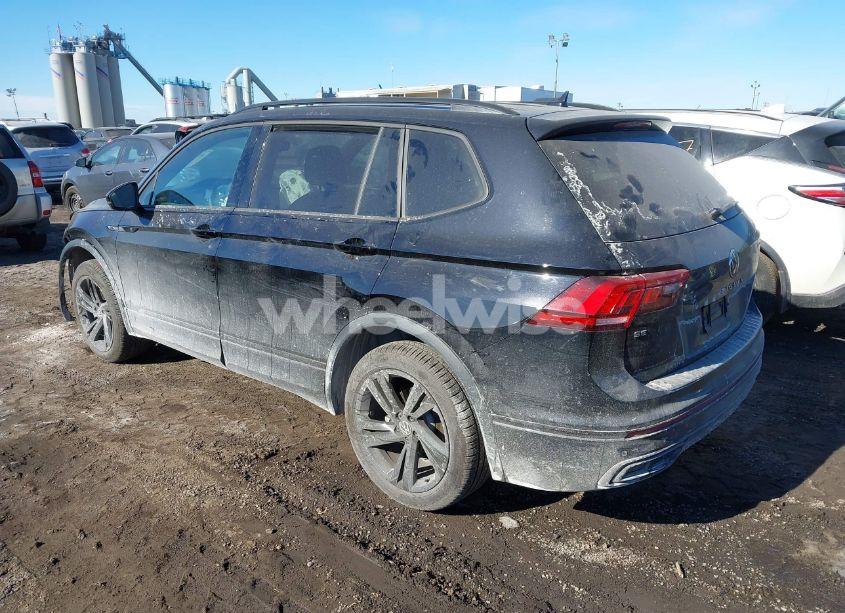 Thumbnail 10 of 2024 VOLKSWAGEN TIGUAN 2.0T SE R-LINE BLACK