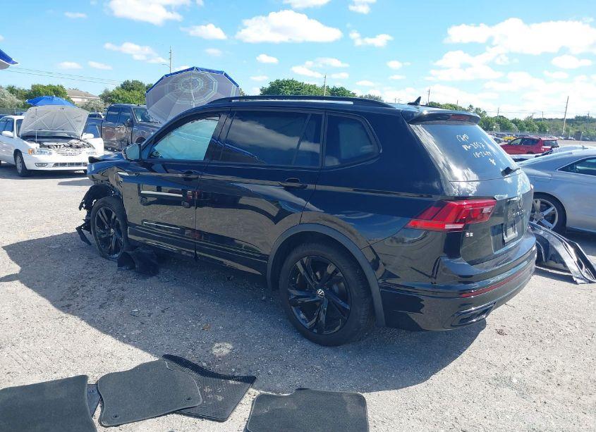 Thumbnail 11 of 2023 VOLKSWAGEN TIGUAN 2.0T SE R-LINE BLACK