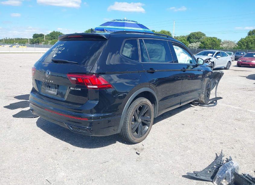 Thumbnail 12 of 2023 VOLKSWAGEN TIGUAN 2.0T SE R-LINE BLACK