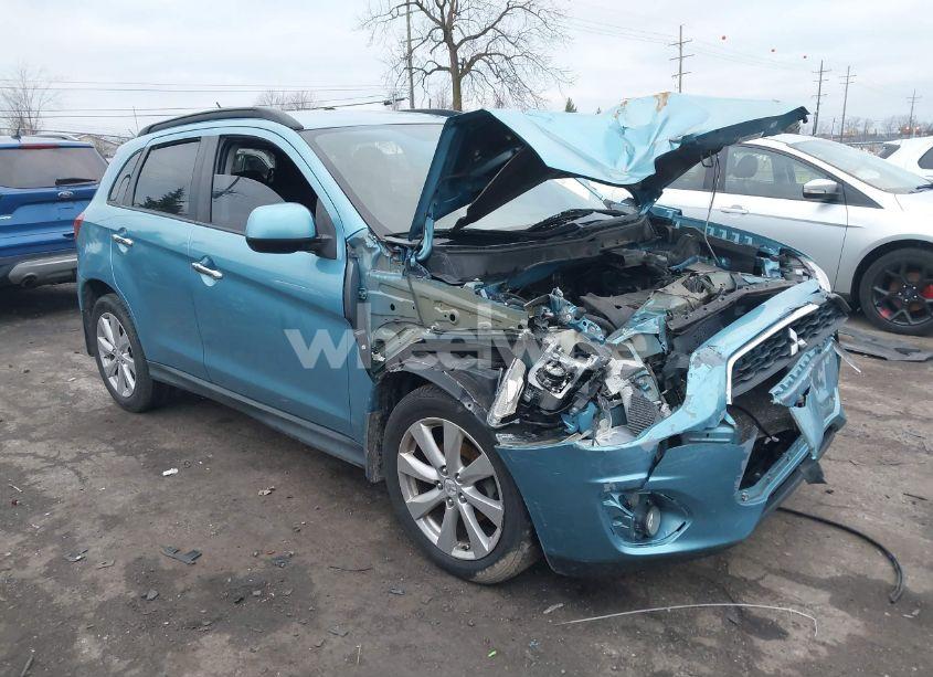 Photo of MITSUBISHI OUTLANDER SPORT ES