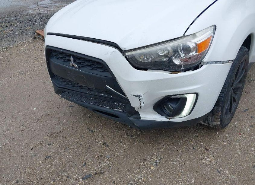 Thumbnail 16 of 2015 MITSUBISHI OUTLANDER SPORT SE