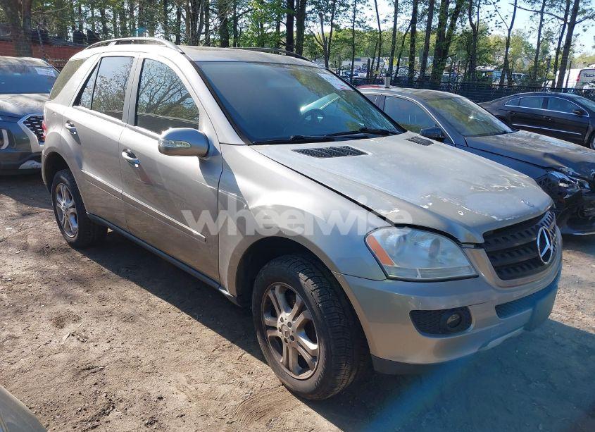 Main photo of 2006 MERCEDES-BENZ ML 350 4MATIC with VIN 4JGBB86E26A127156