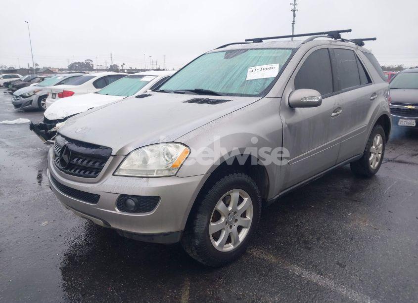 Thumbnail 4 of 2006 MERCEDES-BENZ ML 350 4MATIC