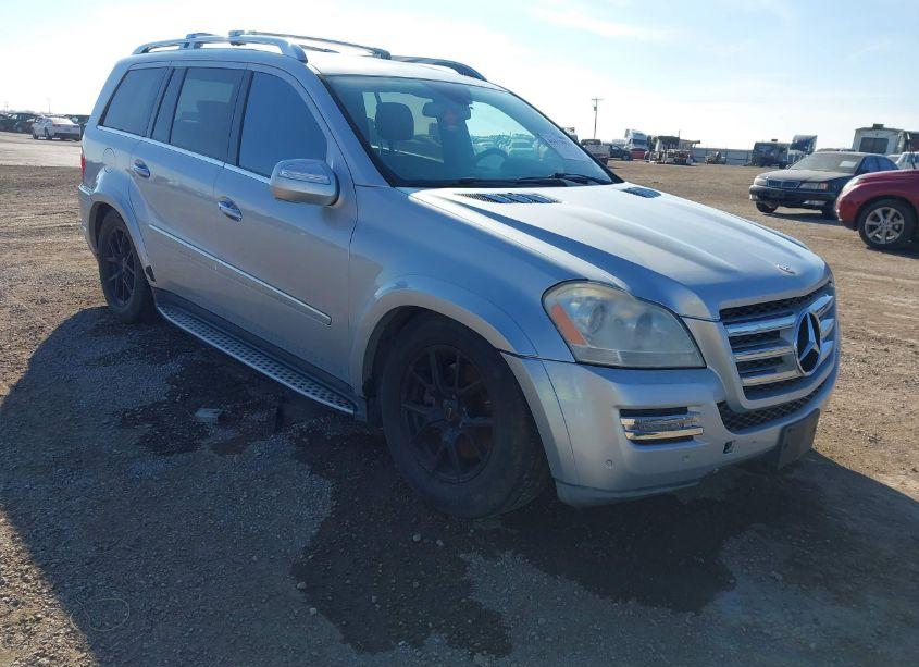 Photo of MERCEDES-BENZ GL 550 4MATIC