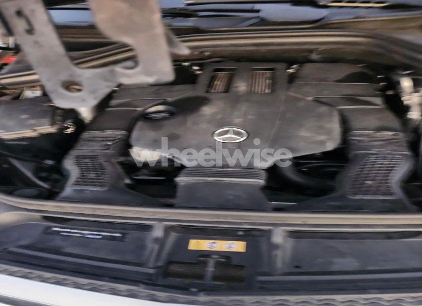 Thumbnail 2 of 2015 MERCEDES-BENZ GL 450