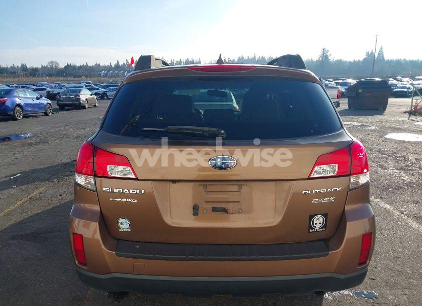 Thumbnail 8 of 2013 SUBARU OUTBACK 2.5I LIMITED