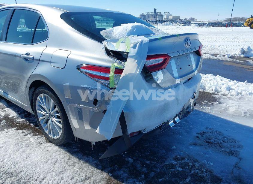Thumbnail 13 of 2018 TOYOTA CAMRY XLE