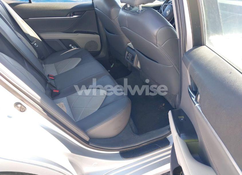 Thumbnail 15 of 2018 TOYOTA CAMRY XLE
