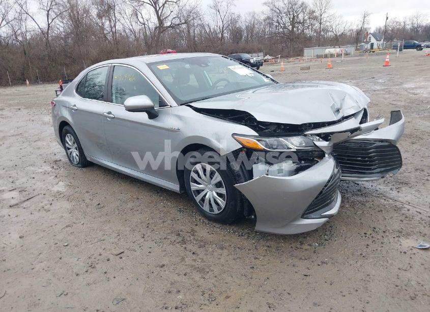 Main photo of 2019 TOYOTA CAMRY HYBRID LE with VIN 4T1B31HK7KU515306