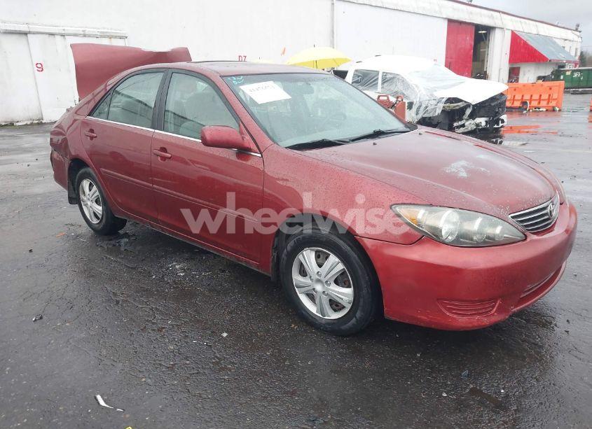 Main photo of 2006 TOYOTA CAMRY LE with VIN 4T1BE32K66U150301