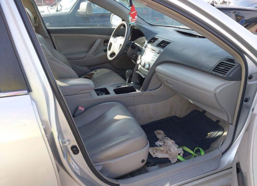 Thumbnail 7 of 2009 TOYOTA CAMRY LE