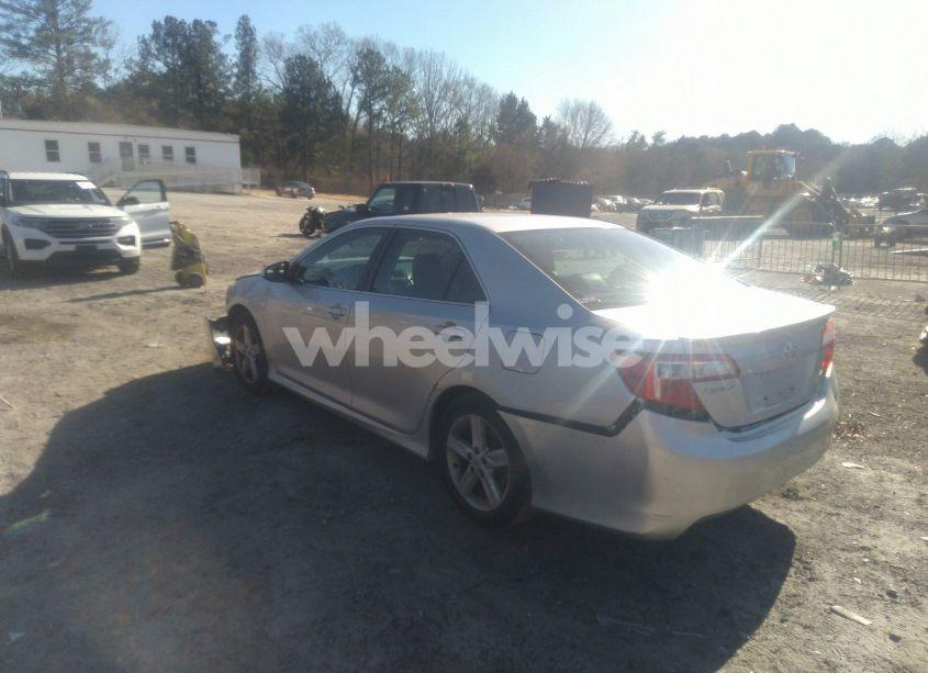 Thumbnail 11 of 2014 TOYOTA CAMRY SE