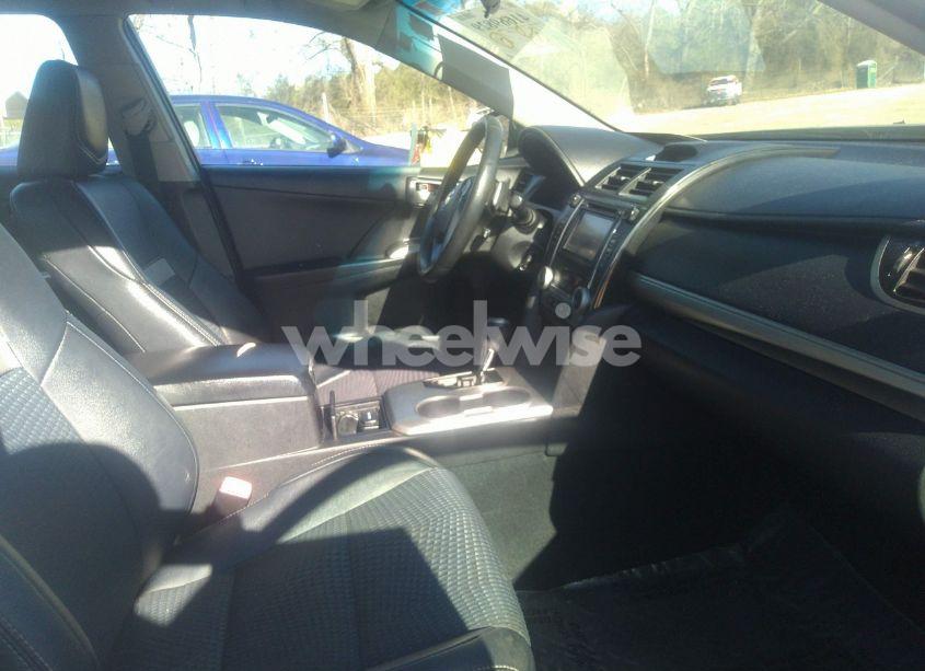 Thumbnail 13 of 2014 TOYOTA CAMRY SE