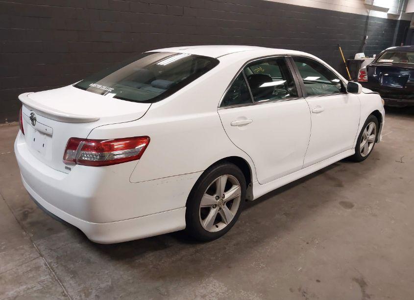 Thumbnail 11 of 2011 TOYOTA CAMRY SE