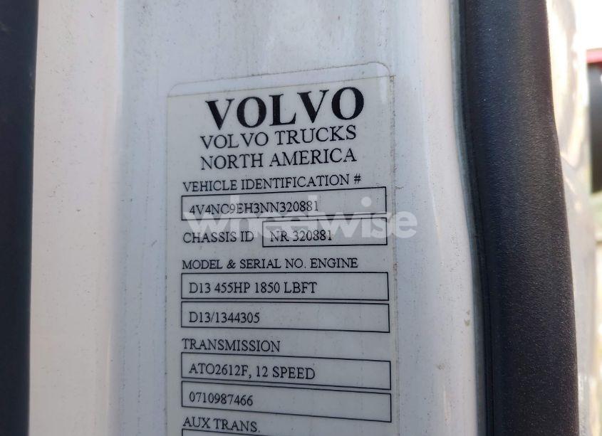 Thumbnail 14 of 2022 VOLVO VNL