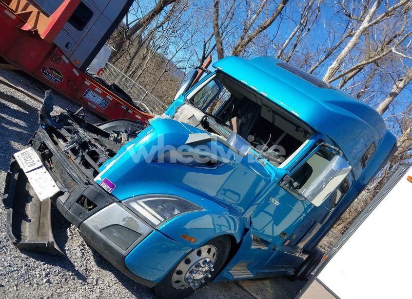Thumbnail 9 of 2019 VOLVO VNL