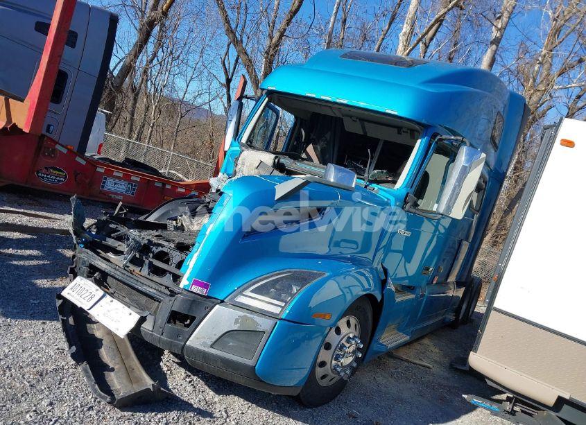 Thumbnail 12 of 2019 VOLVO VNL