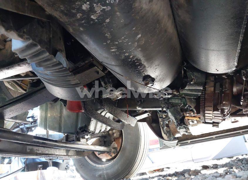 Thumbnail 15 of 2019 VOLVO VNL