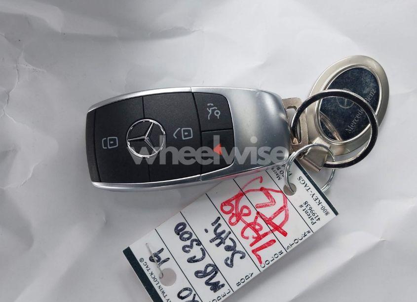 Thumbnail 3 of 2019 MERCEDES-BENZ C 300 4MATIC