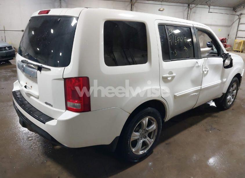 Thumbnail 12 of 2015 HONDA PILOT EX