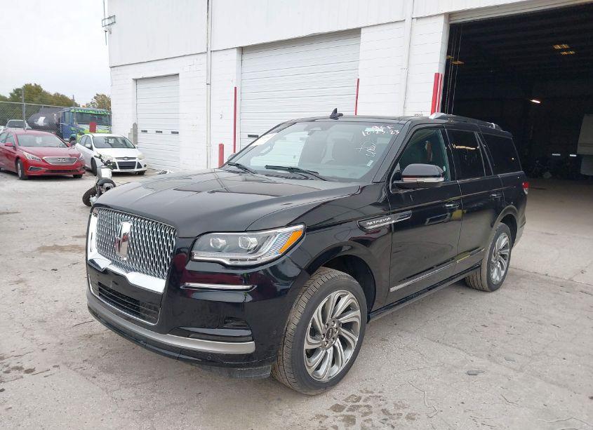 Thumbnail 9 of 2023 LINCOLN NAVIGATOR RESERVE