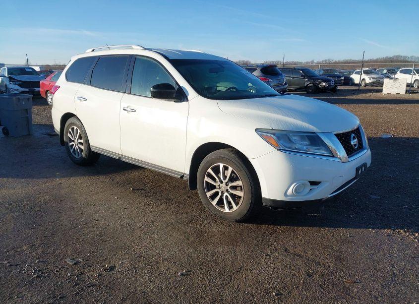 Main photo of 2016 NISSAN PATHFINDER S with VIN 5N1AR2MM0GC636182