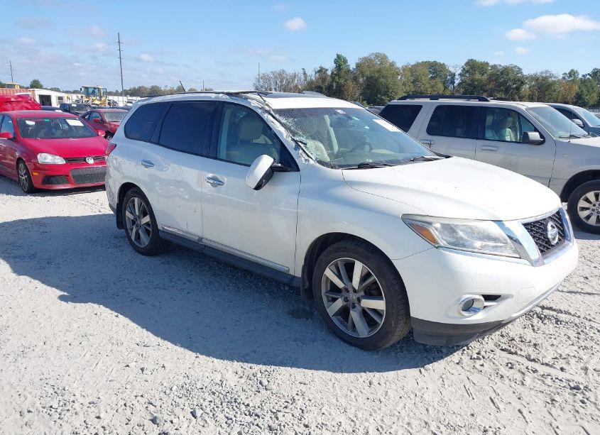 Photo of NISSAN PATHFINDER PLATINUM