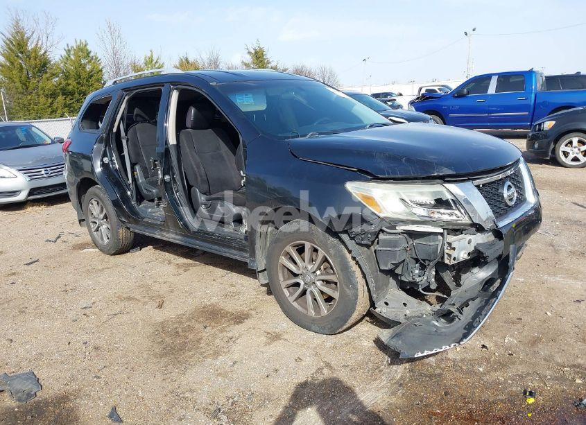 Photo of NISSAN PATHFINDER SV