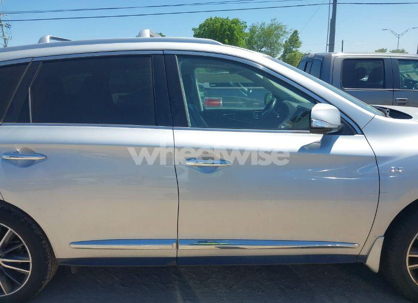 Thumbnail 5 of 2019 INFINITI QX60 LUXE