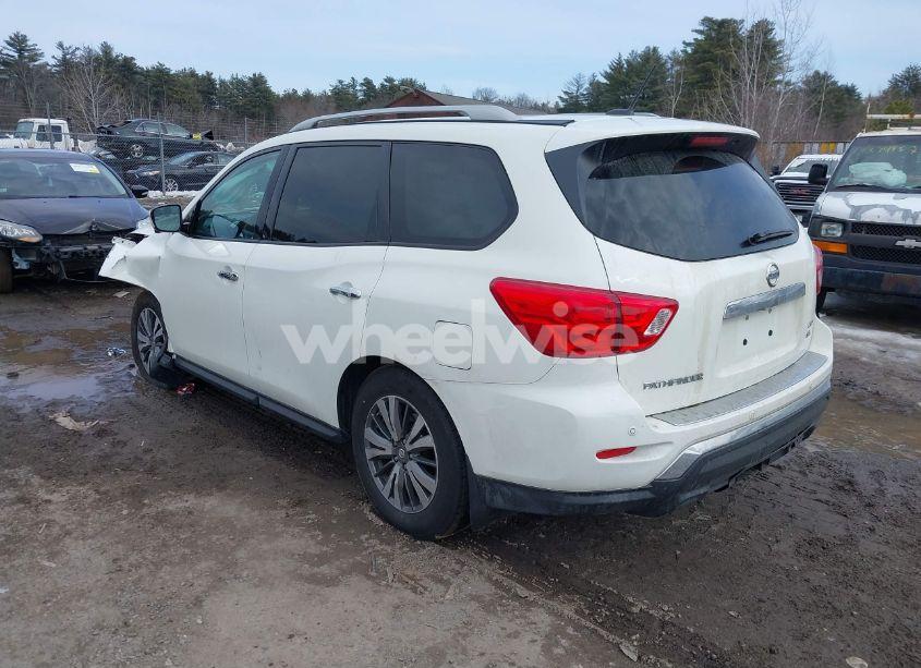 Thumbnail 11 of 2017 NISSAN PATHFINDER SL