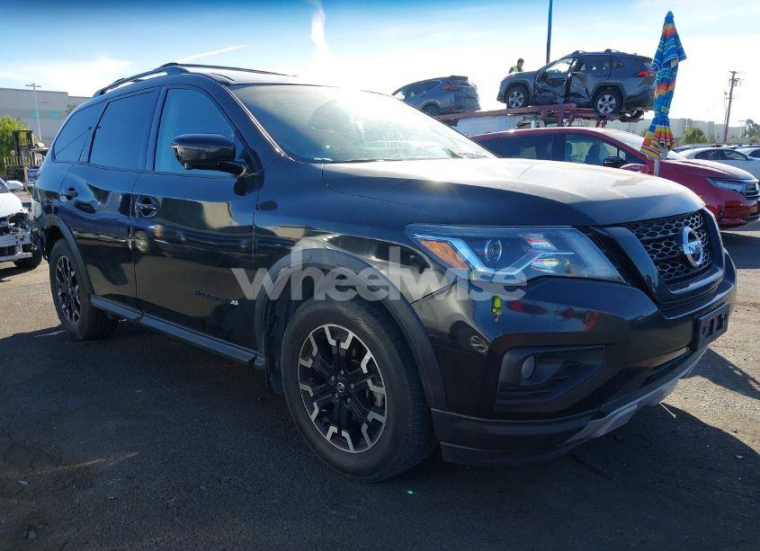 Photo of NISSAN PATHFINDER SL