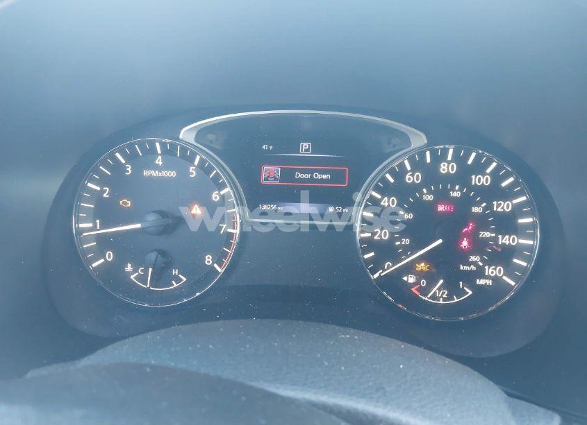 Thumbnail 16 of 2018 NISSAN PATHFINDER SV