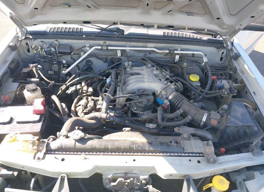 Thumbnail 2 of 2002 NISSAN XTERRA SE