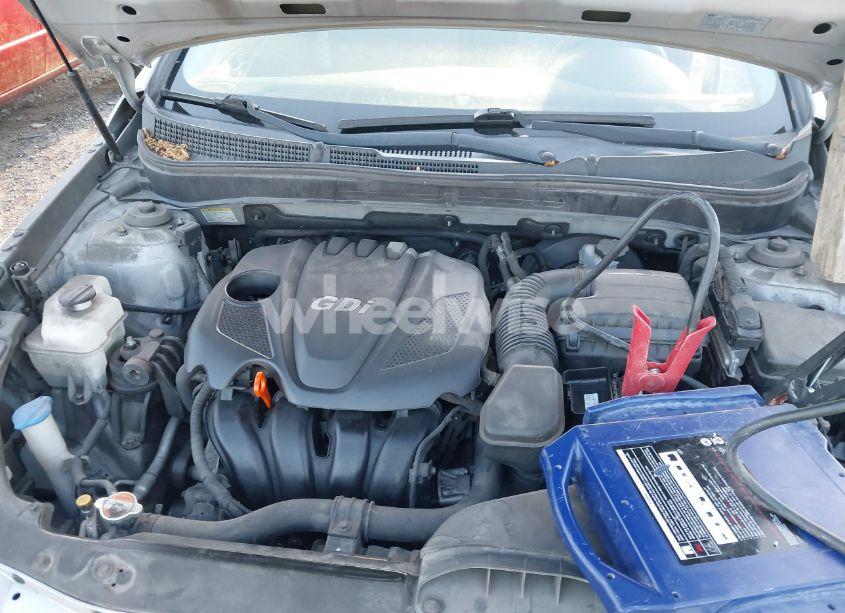 Thumbnail 2 of 2012 HYUNDAI SONATA GLS