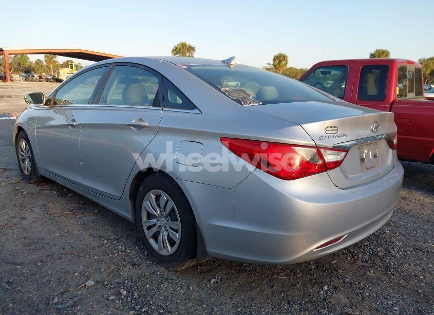Thumbnail 5 of 2012 HYUNDAI SONATA GLS