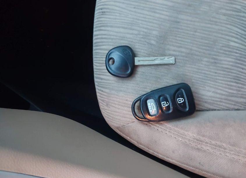 Thumbnail 3 of 2012 HYUNDAI SONATA GLS