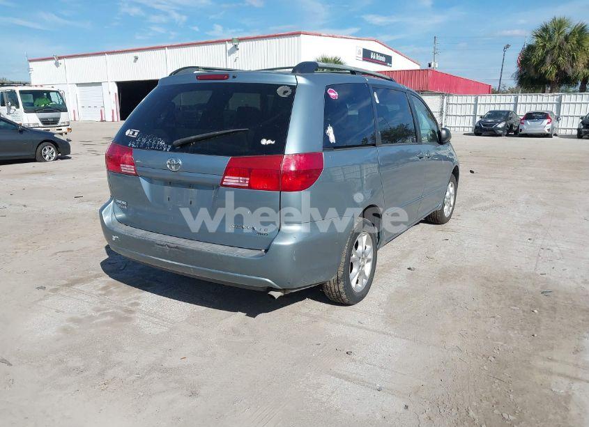 Thumbnail 5 of 2004 TOYOTA SIENNA LE