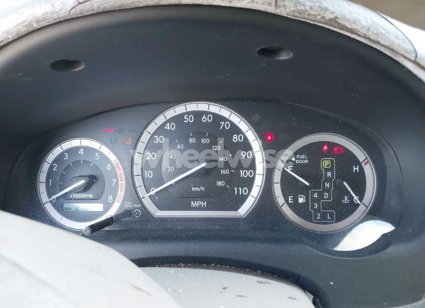 Thumbnail 9 of 2004 TOYOTA SIENNA LE