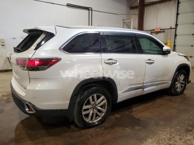 2016 TOYOTA HIGHLANDER LE