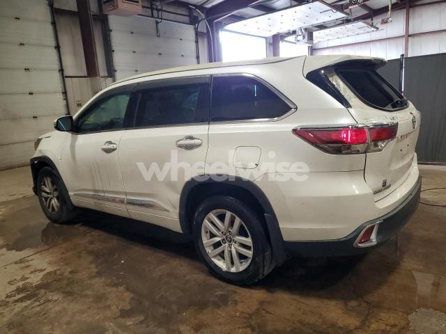 2016 TOYOTA HIGHLANDER LE